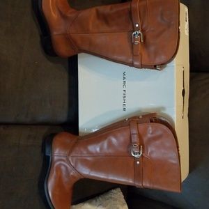 Marc Fisher Size 8M Brown Leather Almost New